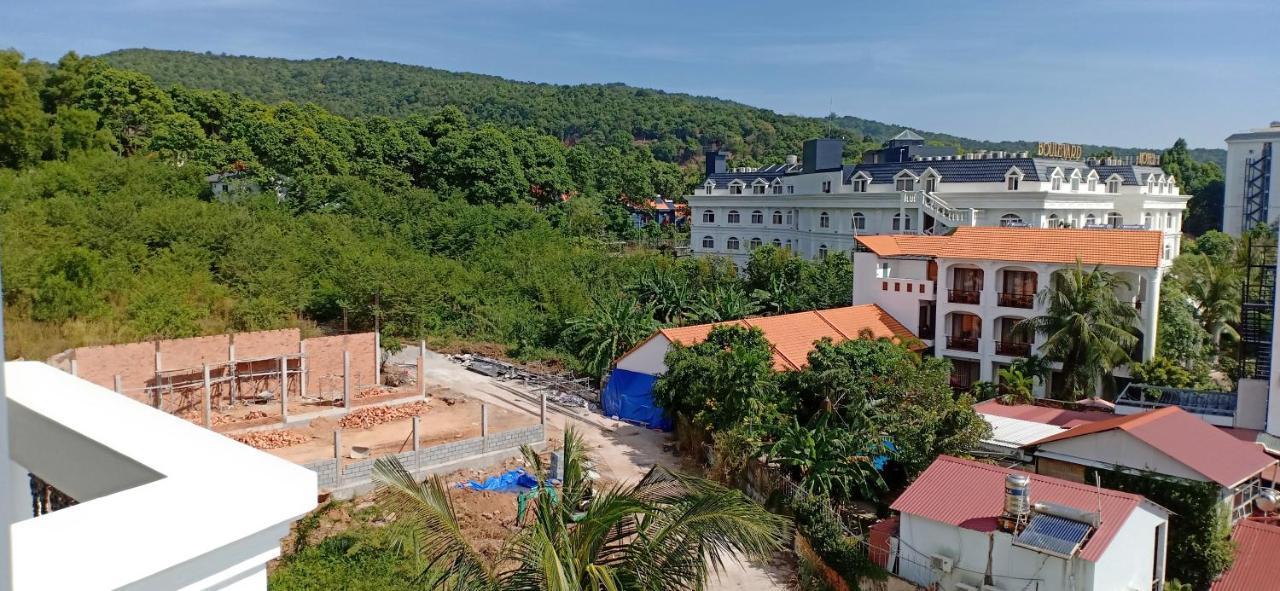 Levan Hotel Phu Quoc Exterior photo